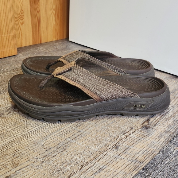 Skechers Arch Fit Motley Brown Sandals Mens Size 8 Flip Flops - Picture 5 of 9